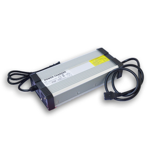 36V Lithium-Blei-Säure-LiFePO4 42V 43,5V 15A Batterieladegerät