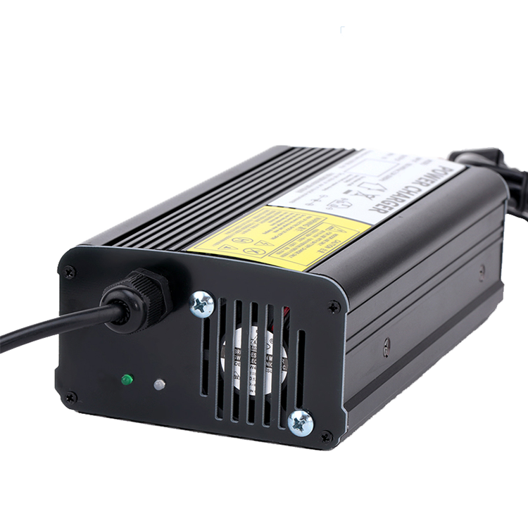 36V Lithium-Blei-Säure-LiFePO4 42V 43,5V 8A Batterieladegerät