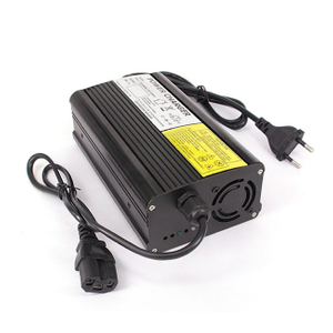 36V Lithium-Blei-Säure-LiFePO4 42V 43,5V 8A Batterieladegerät