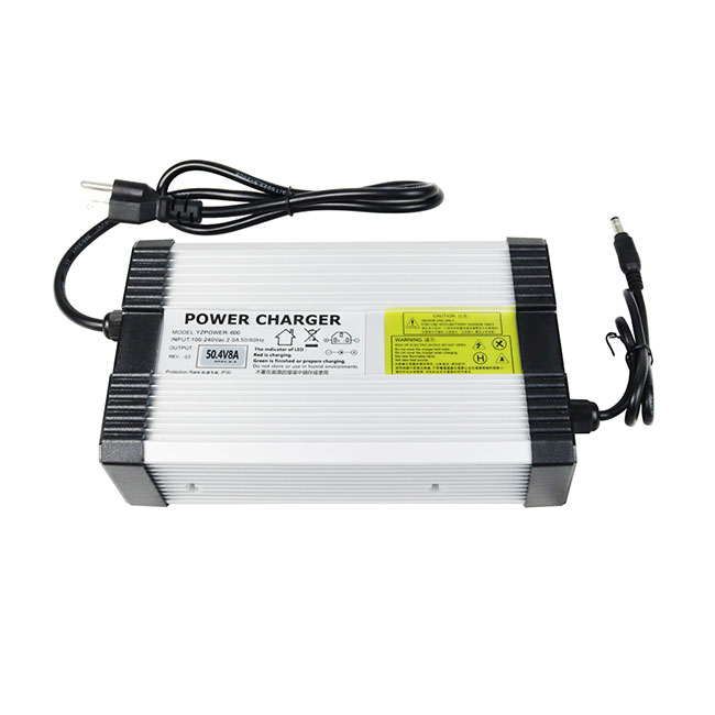 36V Lithium-Blei-Säure-LiFePO4 42V 43,8V 9A 10A Batterieladegerät